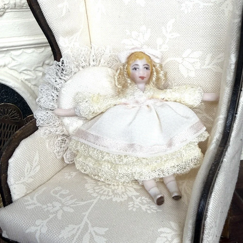 VTG 1:12 Dollhouse Micro Miniature Hand Painted Porcelain Doll Victorian